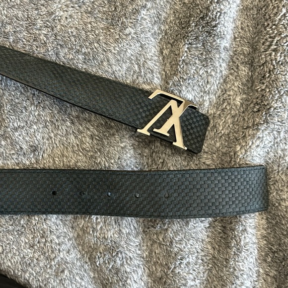 Authentic Louis Vuitton Initiales leather belt - Picture 6 of 6